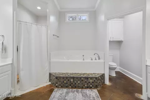 Bath - 1204 Saint Ann St, Jackson, MS 39202 photo 2 of 4