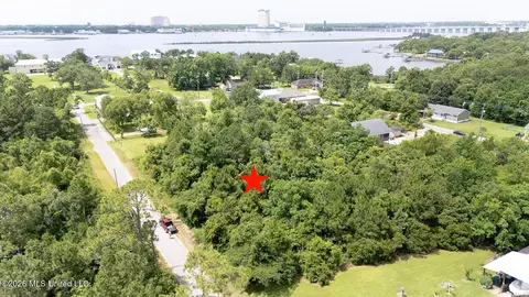 5921 M And L Rd, Biloxi, MS 39532