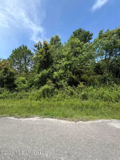 5921 M And L Rd, Biloxi, MS 39532
