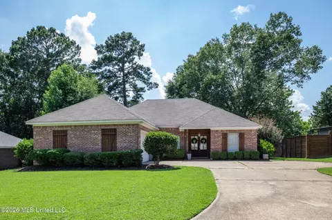 Exterior - 206 Pinevale St, Flowood, MS 39232 photo 7 of 8