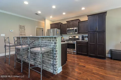 Kitchen - 1266 Fieldstone St, Hernando, MS 38632 photo 2 of 4