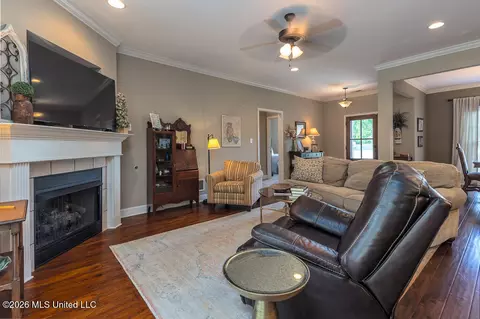 Living - 1266 Fieldstone St, Hernando, MS 38632 photo 1 of 2