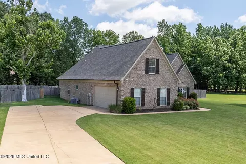 Exterior - 1266 Fieldstone St, Hernando, MS 38632 photo 8 of 11
