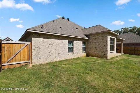 Exterior - 605 Cobalt Way, Brandon, MS 39042 photo 5 of 7