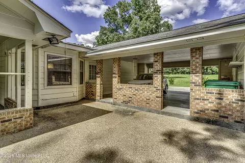 Exterior - 4151 Kimbell Rd, Terry, MS 39170 photo 9 of 12