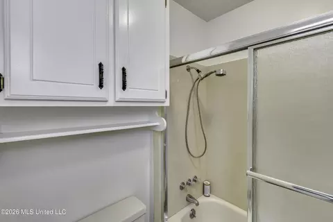 Bath - 4151 Kimbell Rd, Terry, MS 39170 photo 2 of 6