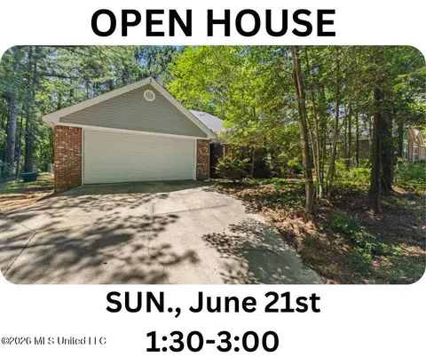 28 Bedford Forrest Ln, Hattiesburg, MS 39401
