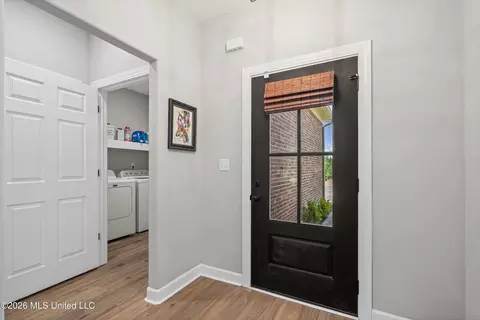 Entry Way - 123 Deerfield Trce, Coldwater, MS 38618 photo 1 of 3