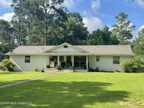 401 Pine Hill Dr, Brookhaven, MS 39601