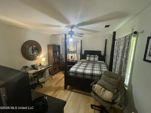 Bedroom - 401 Pine Dr, Brookhaven, MS 39601 photo 5 of 5