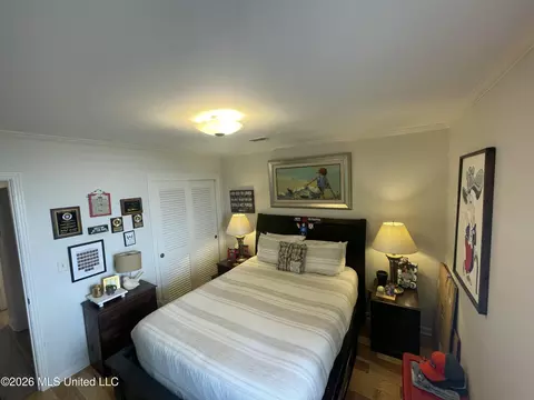 Bedroom - 401 Pine Dr, Brookhaven, MS 39601 photo 3 of 5