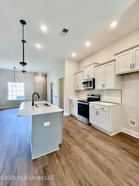 Kitchen - 2253 Scott Mdws Ln, Hernando, MS 38632 photo 1 of 5