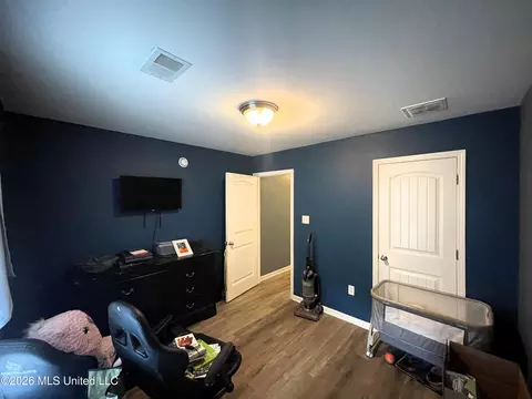 Bedroom - 109 Flower Cir, Coldwater, MS 38618 photo 2 of 2