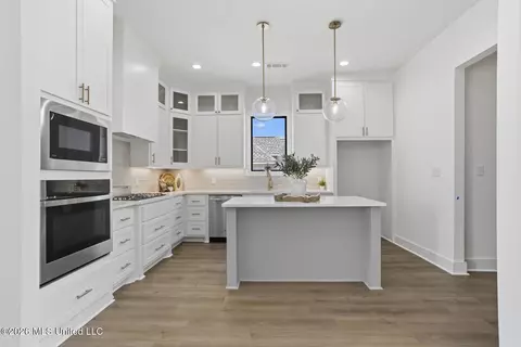 Kitchen - 437 Aurora Cir, Canton, MS 39046 photo 1 of 6