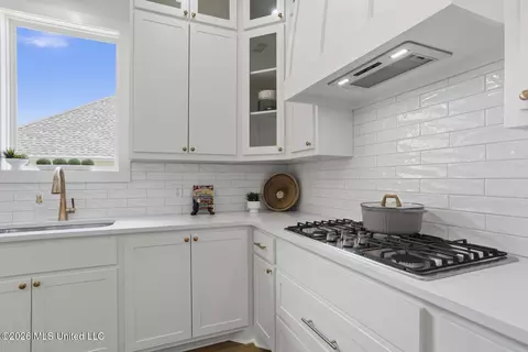 Kitchen - 433 Aurora Cir, Canton, MS 39046 photo 8 of 8