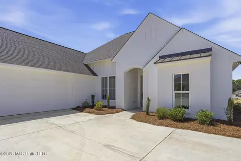Exterior - 449 Aurora Cir, Canton, MS 39046 photo 2 of 5