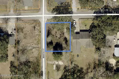 1802 Parsley Ave, Pascagoula, MS 39567