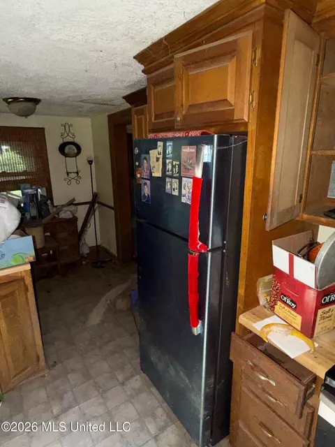 Kitchen - 118 Canterbury Rd, Brandon, MS 39042 photo 6 of 7
