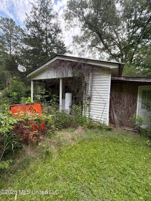 Exterior - 118 Canterbury Rd, Brandon, MS 39042 photo 2 of 22