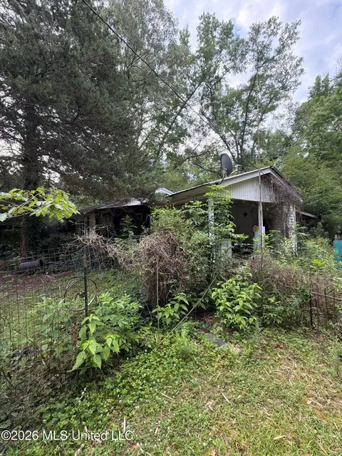 Exterior - 118 Canterbury Rd, Brandon, MS 39042 photo 1 of 22