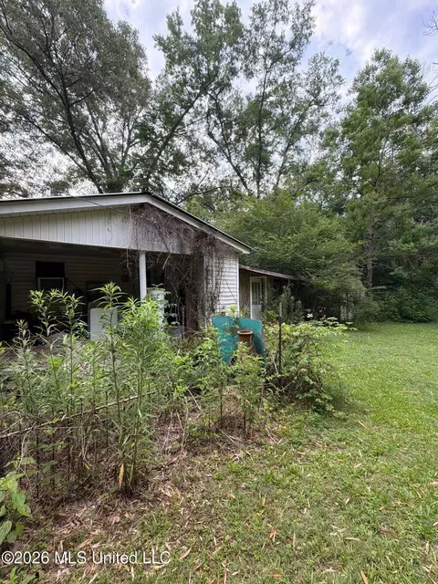 Exterior - 118 Canterbury Rd, Brandon, MS 39042 photo 9 of 22