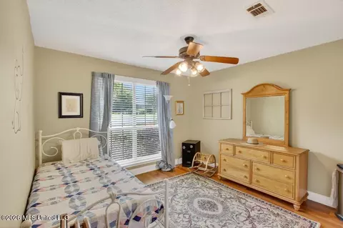 Bedroom - 56134 Diamondhead Dr, Diamondhead, MS 39525 photo 5 of 6