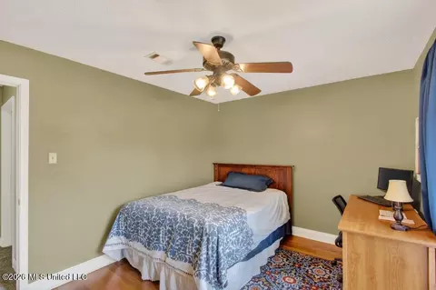 Bedroom - 56134 Diamondhead Dr, Diamondhead, MS 39525 photo 3 of 6