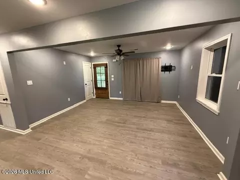 Living - 537 Concord Rd, Lamar, MS 38642 photo 1 of 2