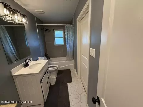 Bath - 537 Concord Rd, Lamar, MS 38642 photo 2 of 2