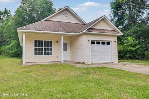 11609 Oaklane Dr, Gulfport, MS 39503