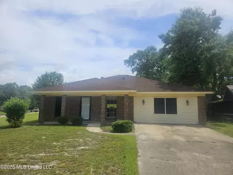5411 Monaco St, Pascagoula, MS 39581