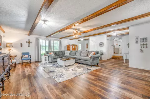 Living - 10 Co Rd 618, Corinth, MS 38834 photo 1 of 2