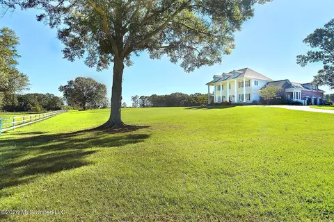 1735 Alana Dr, Terry, MS 39170