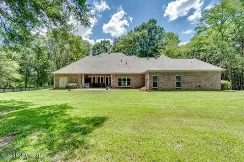 Exterior - 404 Locust Cv, Madison, MS 39110 photo 8 of 9