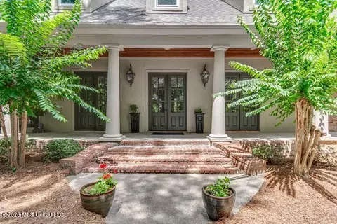 Exterior - 404 Locust Cv, Madison, MS 39110 photo 3 of 9