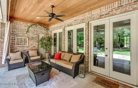 Exterior - 404 Locust Cv, Madison, MS 39110 photo 6 of 9