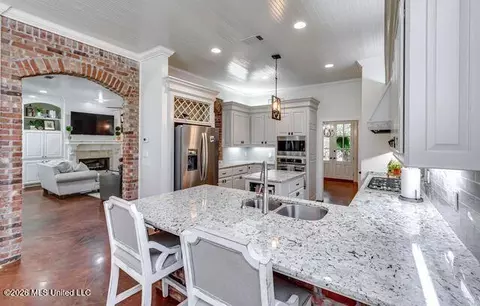 Kitchen - 404 Locust Cv, Madison, MS 39110 photo 5 of 5