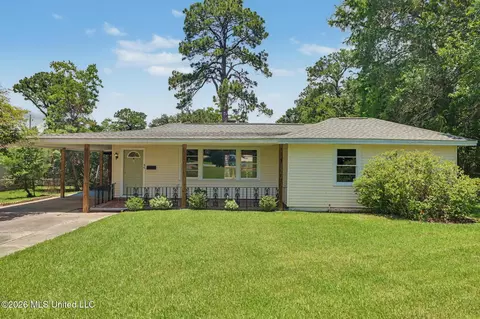46 36th St, Gulfport, MS 39507