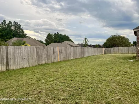 Exterior - 211 Tucker Dr, Brandon, MS 39042 photo 3 of 3