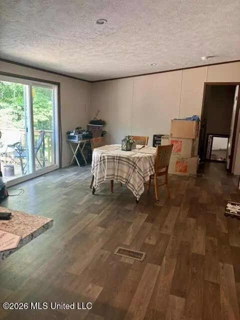 450 Old Enochs Rd, Florence, MS 39073 photo 8