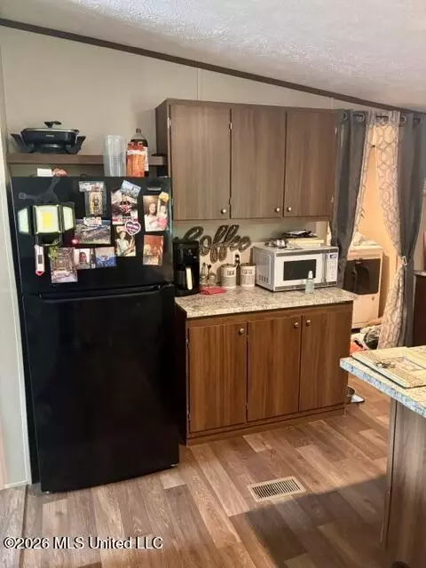 450 Old Enochs Rd, Florence, MS 39073 photo 5