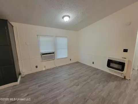 Living - 2427 Lawrence Hazel Rd, Lawrence, MS 39336 photo 1 of 3