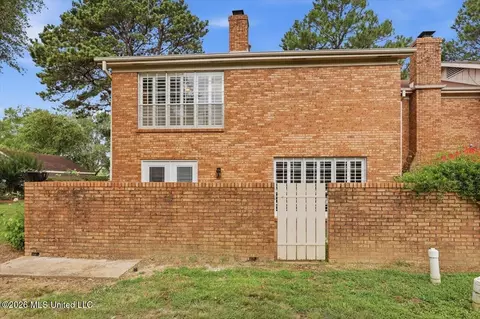 Exterior - 105 Longbranch Dr, Brandon, MS 39042 photo 4 of 6