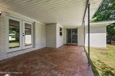 Exterior - 2355 Upper Dr, Pearl, MS 39208 photo 3 of 5