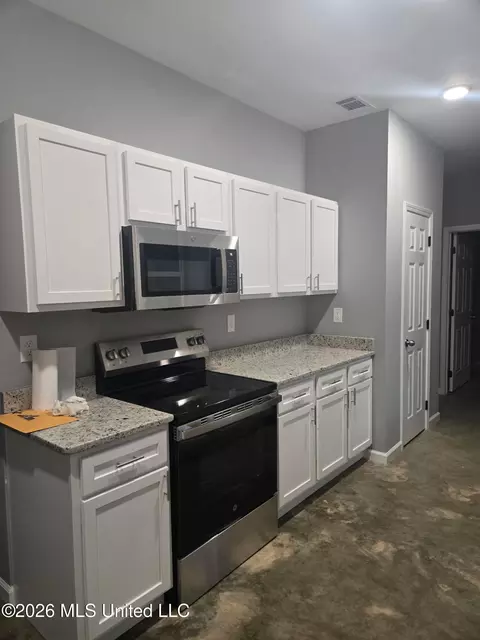 Kitchen - 111 Ridge Rd, Sarah, MS 38665 photo 1 of 2