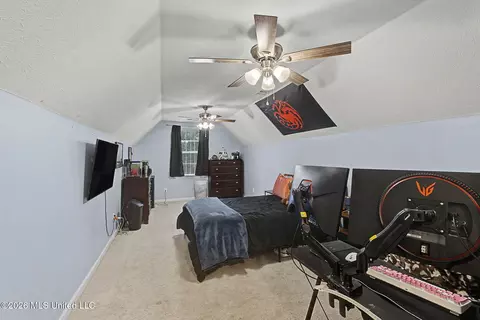 Bedroom - 8980 Kerri Ruth Rd, Hernando, MS 38632 photo 5 of 5