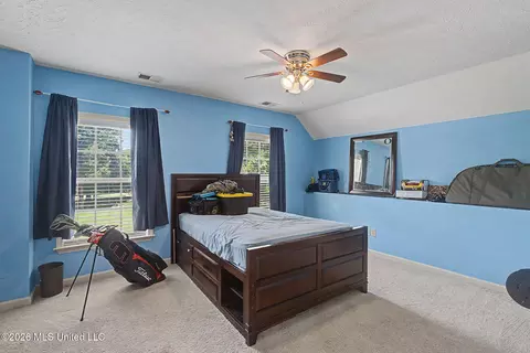 Bedroom - 8980 Kerri Ruth Rd, Hernando, MS 38632 photo 4 of 5
