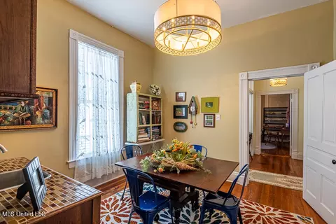 Dining - 612 State St, Natchez, MS 39120 photo 4 of 4