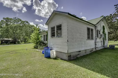 Exterior - 6118 Terry Rd, Byram, MS 39272 photo 8 of 14