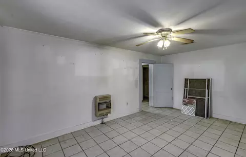 Bedroom - 6118 Terry Rd, Byram, MS 39272 photo 1 of 10